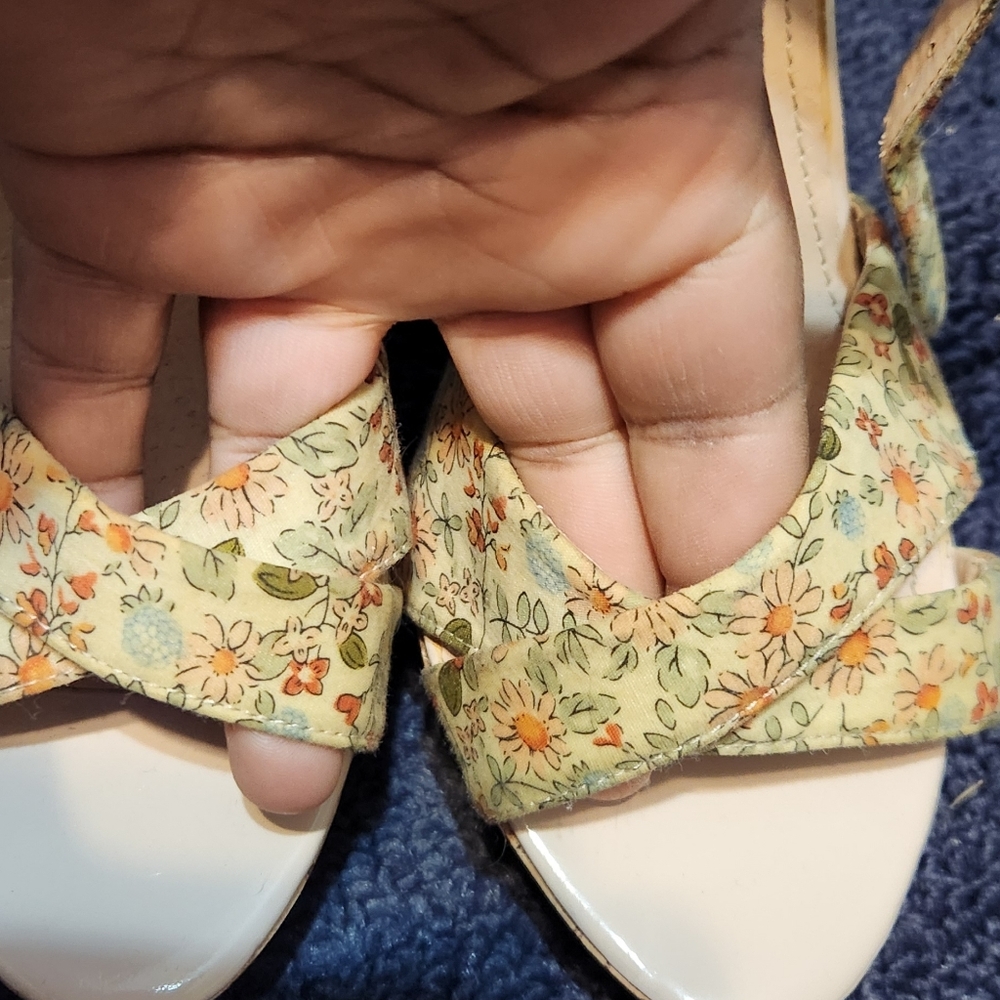Delicious Shoe - Picture 7 of 9